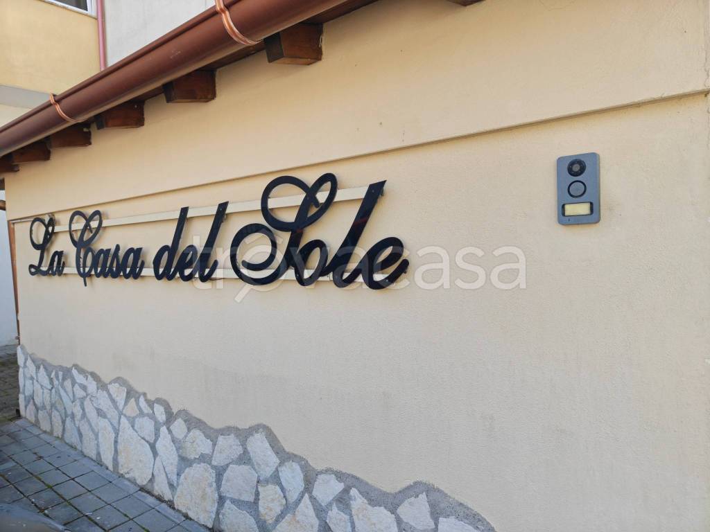 casa indipendente in vendita ad Anzio in zona Cincinnato