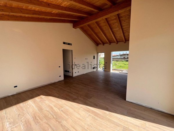 appartamento in vendita ad Anzio in zona Mare