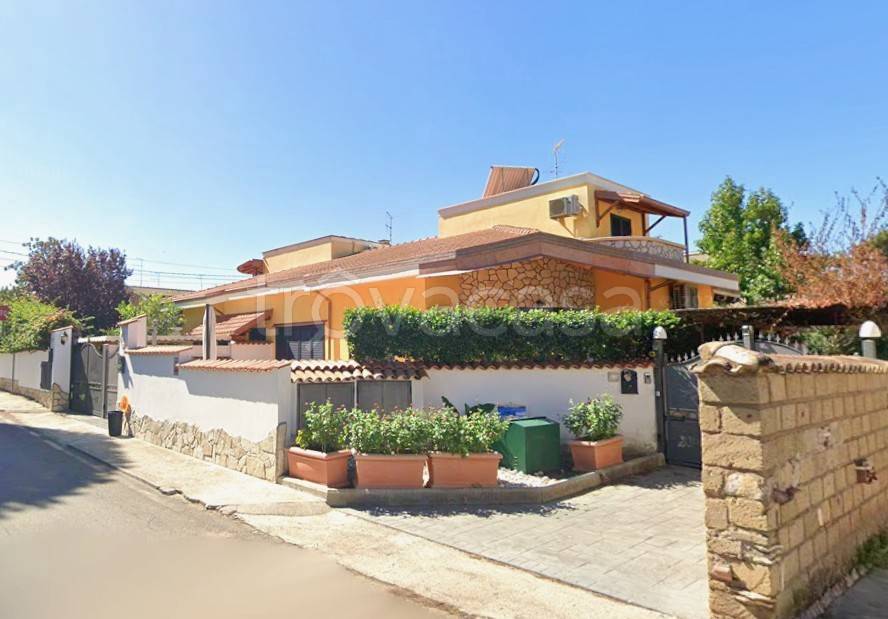 casa indipendente in vendita ad Anzio in zona Lido dei Pini