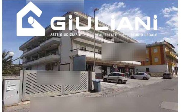 negozio in vendita ad Anzio