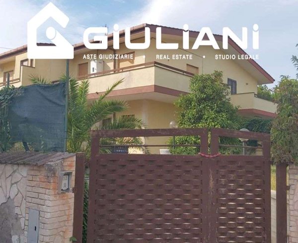 casa indipendente in vendita ad Anzio