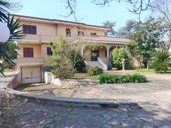 casa indipendente in vendita ad Anzio in zona Stazione