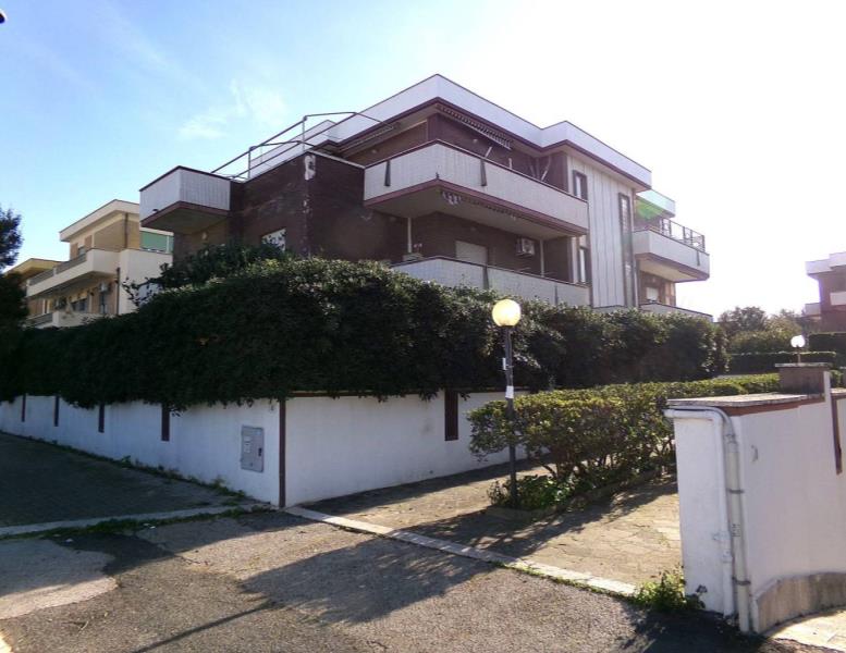 appartamento in vendita ad Anzio in zona Anzio Colonia