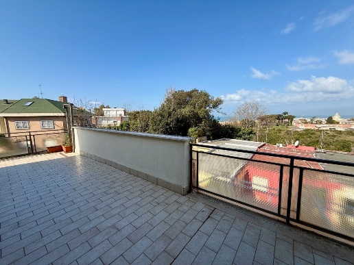 appartamento in vendita ad Anzio in zona Mare