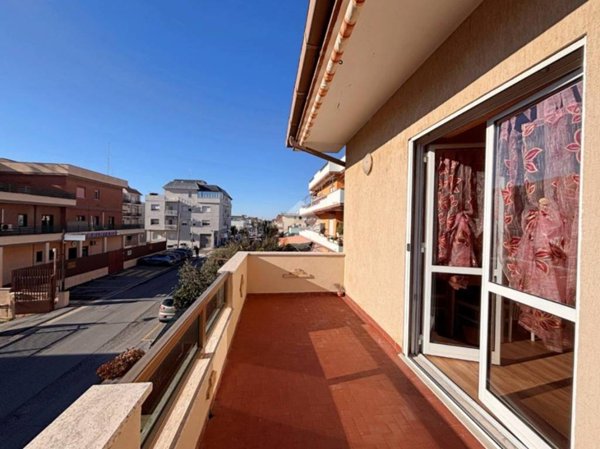 appartamento in vendita ad Anzio in zona Anzio Colonia