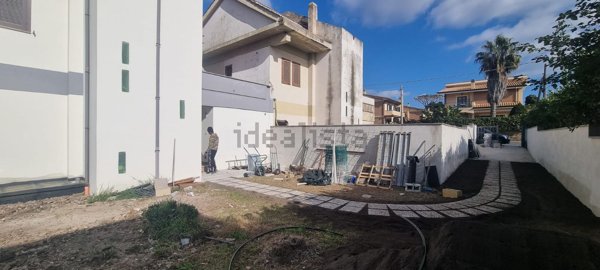 appartamento in vendita ad Anzio in zona Mare