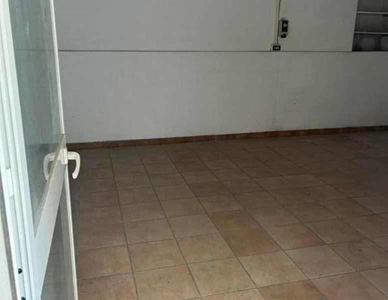 negozio in vendita ad Anzio