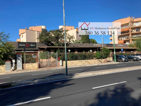 negozio in vendita ad Anzio