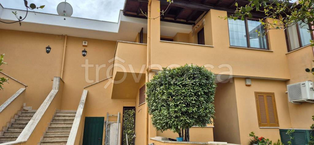 appartamento in vendita ad Anzio in zona Villa Claudia