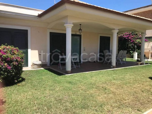 casa indipendente in vendita ad Anzio in zona Cincinnato