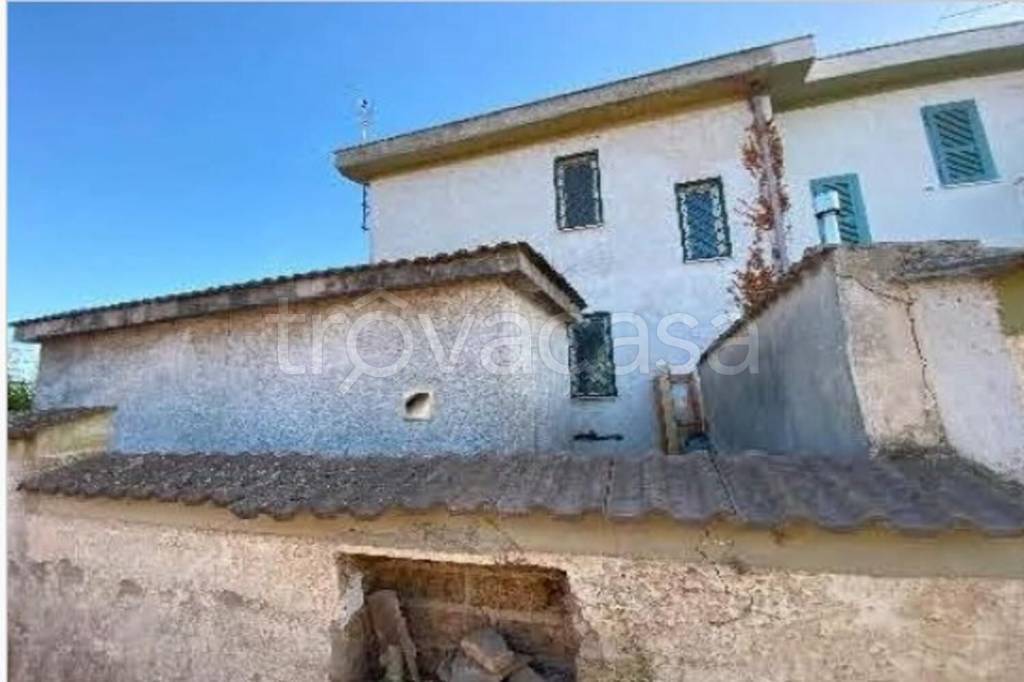 casa indipendente in vendita ad Anzio in zona Villa Claudia