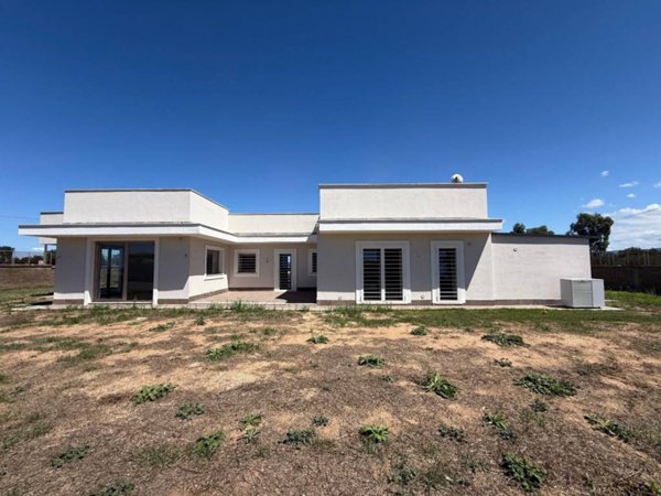 casa indipendente in vendita ad Anzio