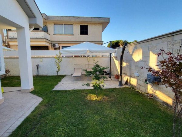 casa indipendente in vendita ad Anzio in zona Mare