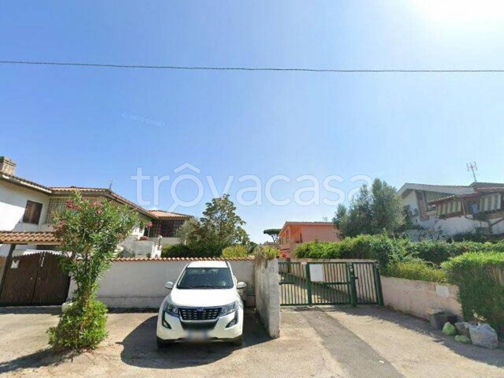 casa indipendente in vendita ad Anzio in zona Villa Claudia