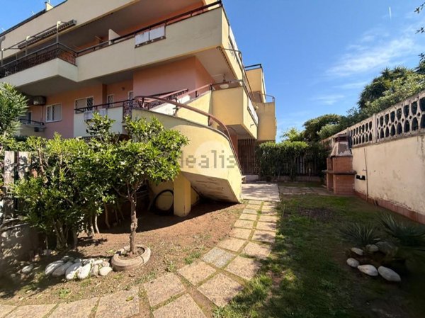 appartamento in vendita ad Anzio in zona Mare