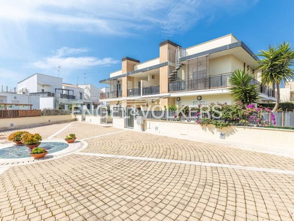 appartamento in vendita ad Anzio in zona Mare