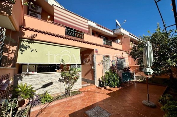 casa indipendente in vendita ad Anzio in zona Villa Claudia