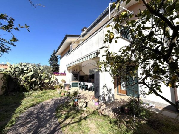 casa indipendente in vendita ad Anzio in zona Stazione