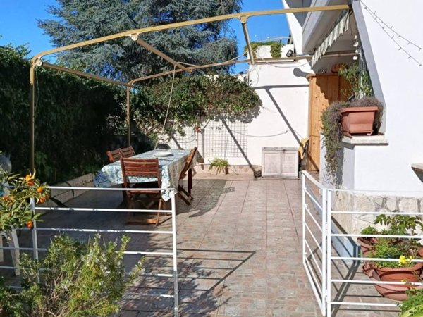 appartamento in vendita ad Anzio in zona Mare