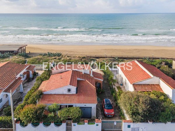 casa indipendente in vendita ad Anzio