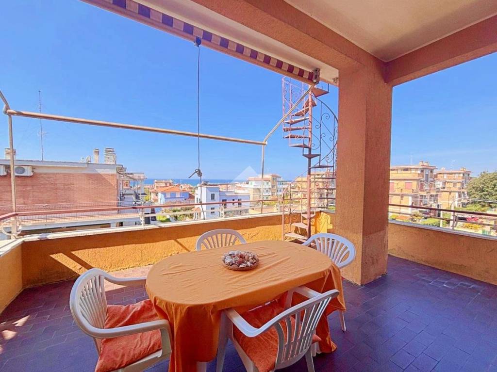 appartamento in vendita ad Anzio in zona Cincinnato