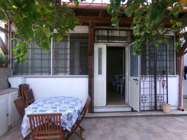 appartamento in vendita ad Anzio in zona Mare