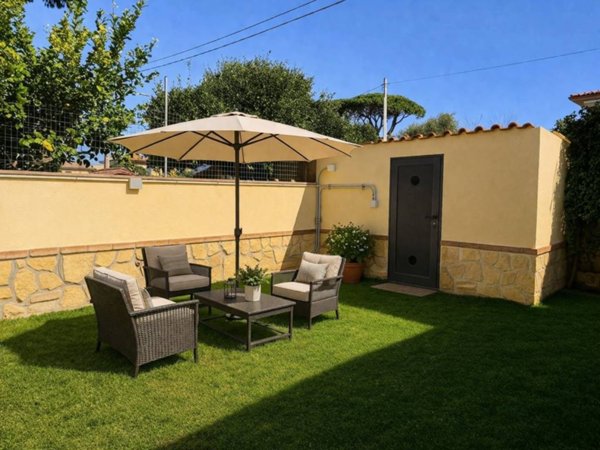 casa indipendente in vendita ad Anzio in zona Mare