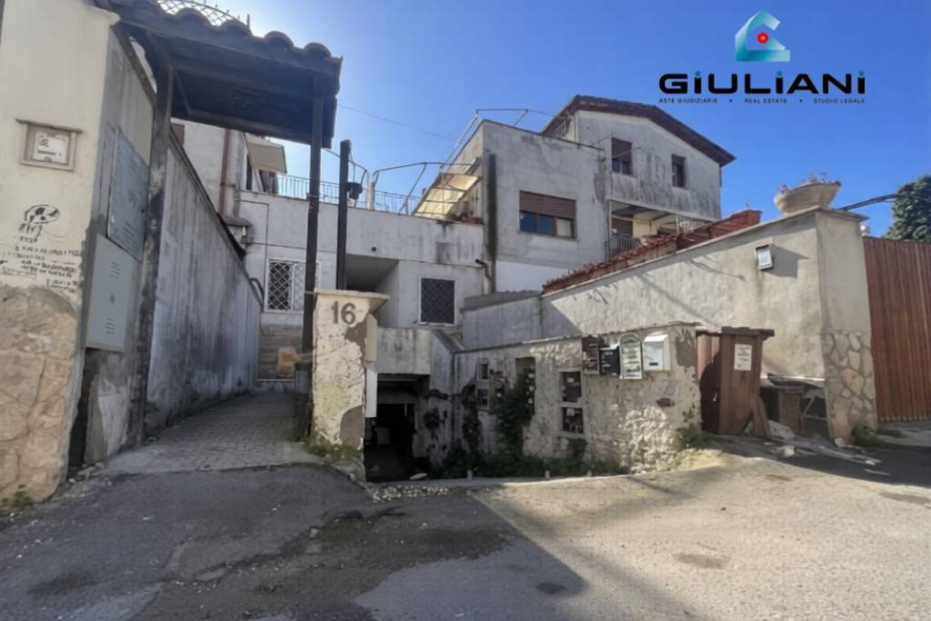 appartamento in vendita ad Anzio in zona Villa Claudia