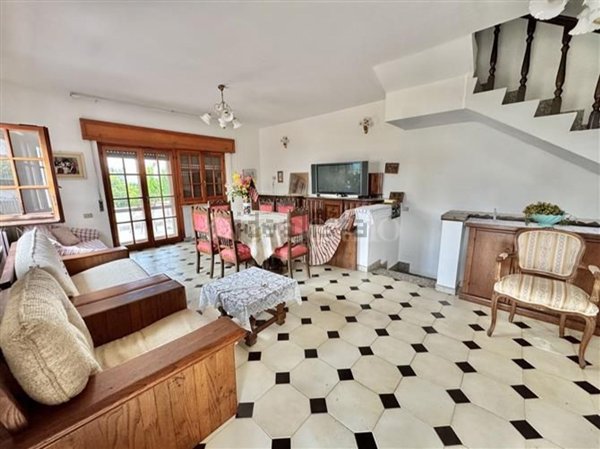 casa indipendente in vendita ad Anzio in zona Mare