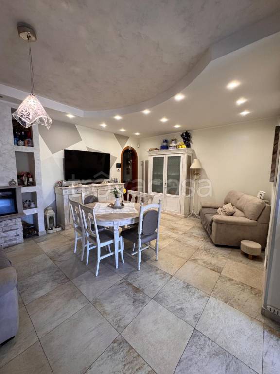 casa indipendente in vendita ad Anzio