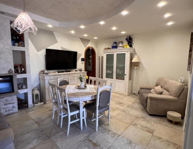 casa indipendente in vendita ad Anzio