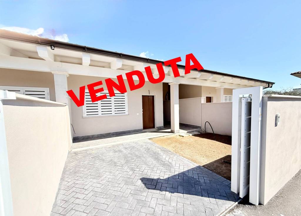 casa indipendente in vendita ad Anzio