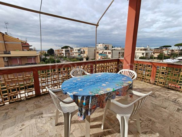 appartamento in vendita ad Anzio in zona Mare