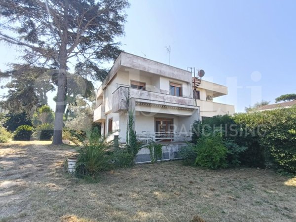 casa indipendente in vendita ad Anzio in zona Mare