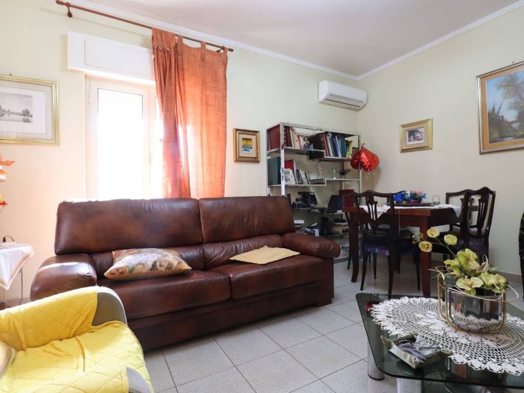 appartamento in vendita ad Anzio in zona Mare