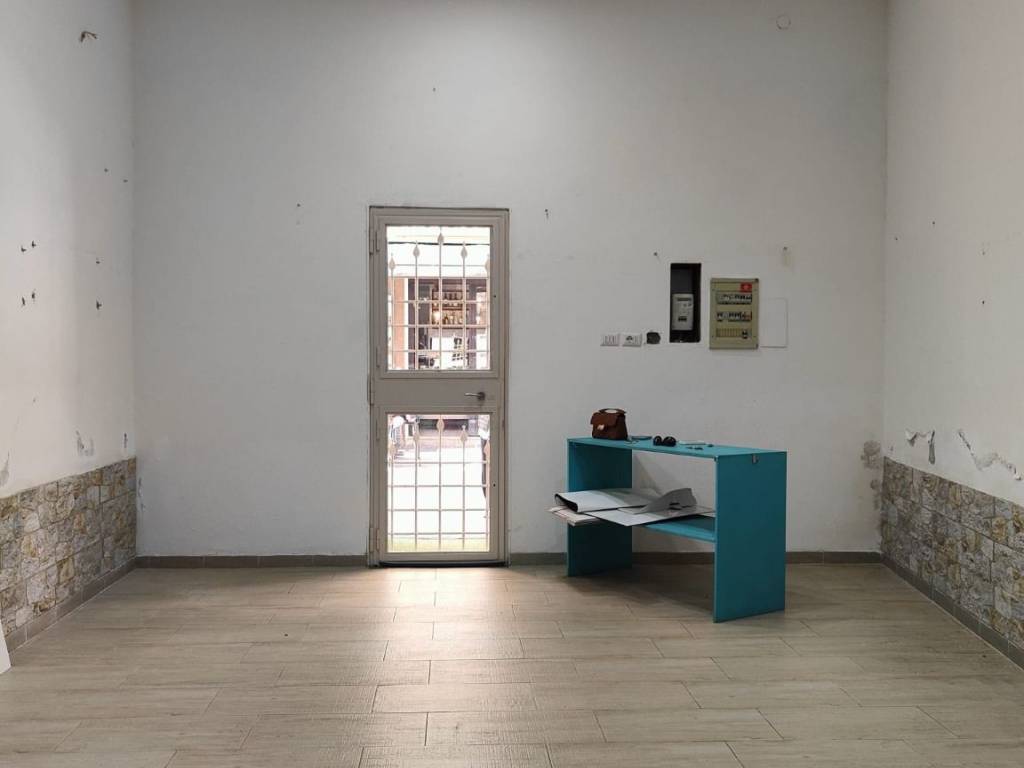 negozio in vendita ad Anzio