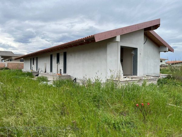 casa indipendente in vendita ad Anzio in zona Stazione