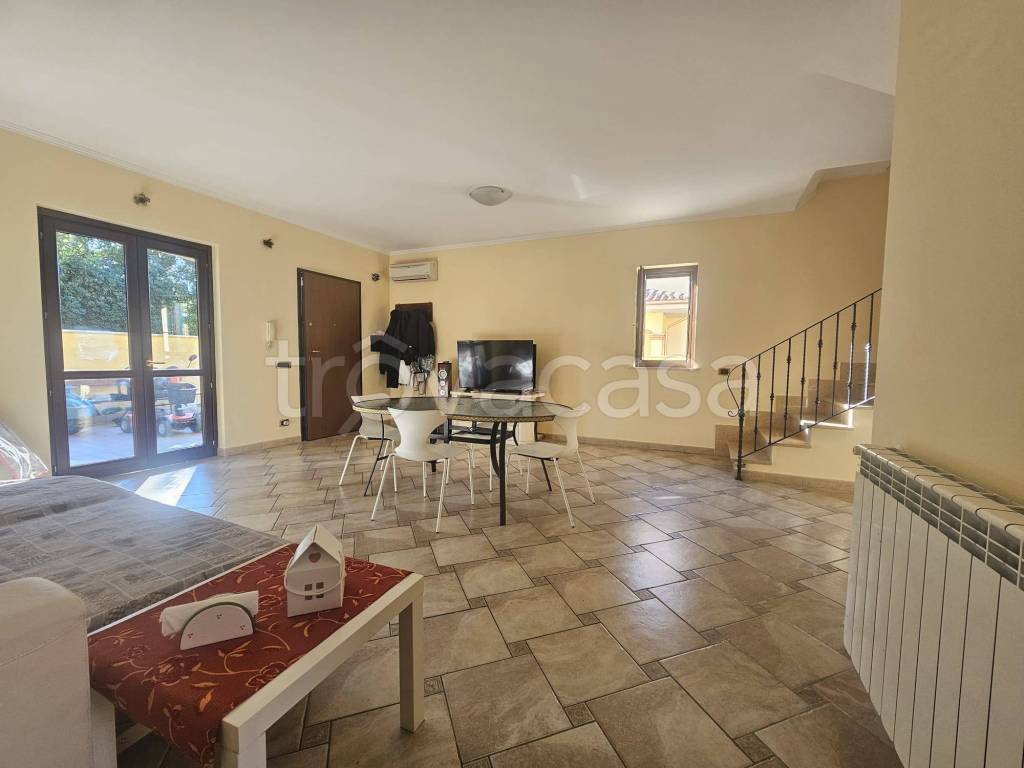 casa indipendente in vendita ad Anzio in zona Villa Claudia