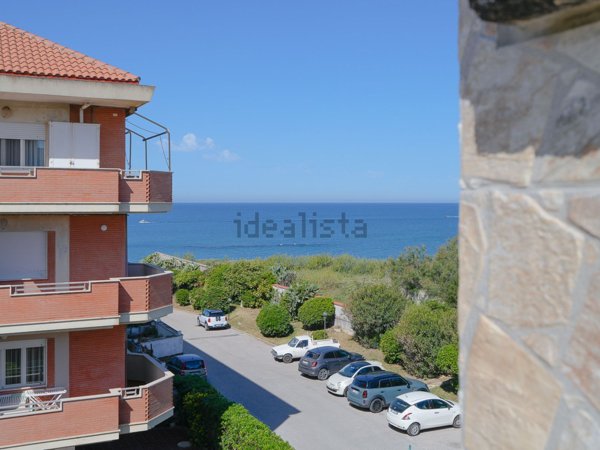 appartamento in vendita ad Anzio in zona Mare