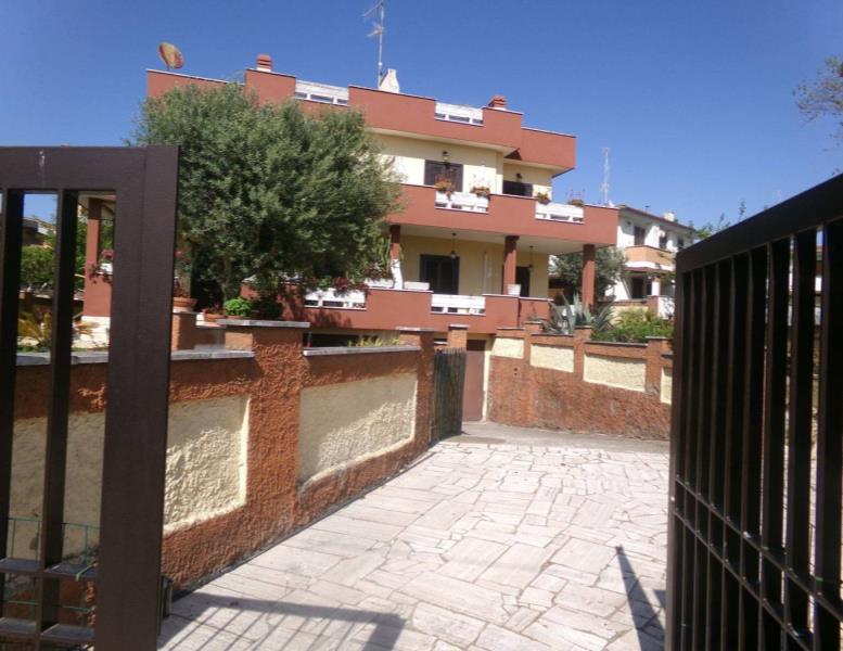 casa indipendente in vendita ad Anzio in zona Mare