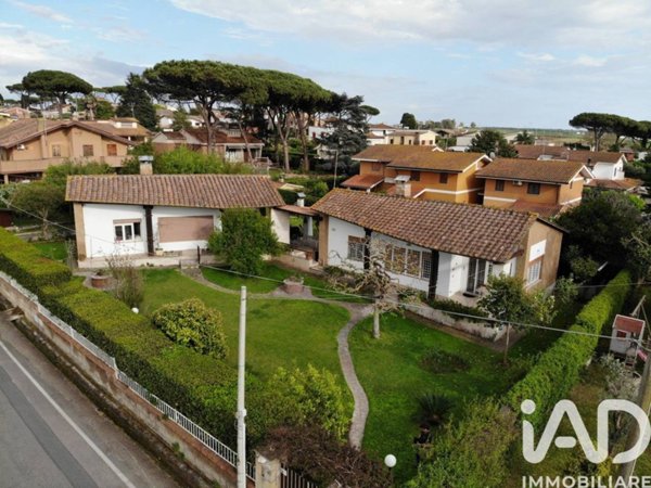casa indipendente in vendita ad Anzio in zona Lido dei Pini