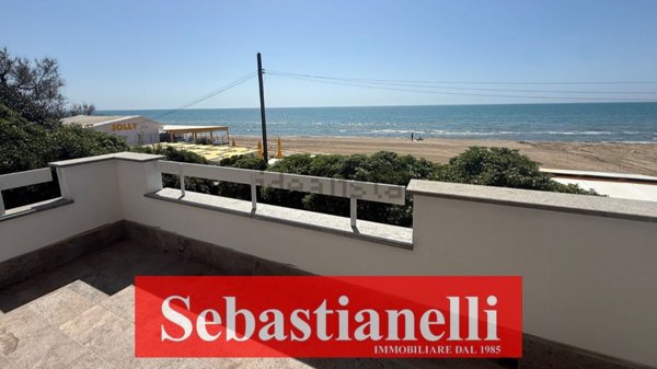 appartamento in vendita ad Anzio in zona Mare