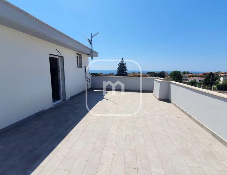 casa indipendente in vendita ad Anzio in zona Villa Claudia