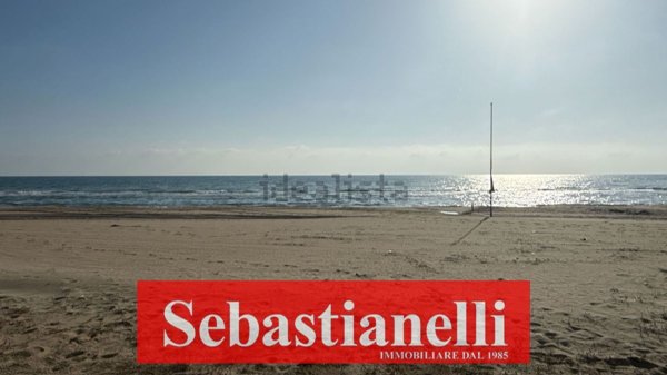 appartamento in vendita ad Anzio in zona Mare