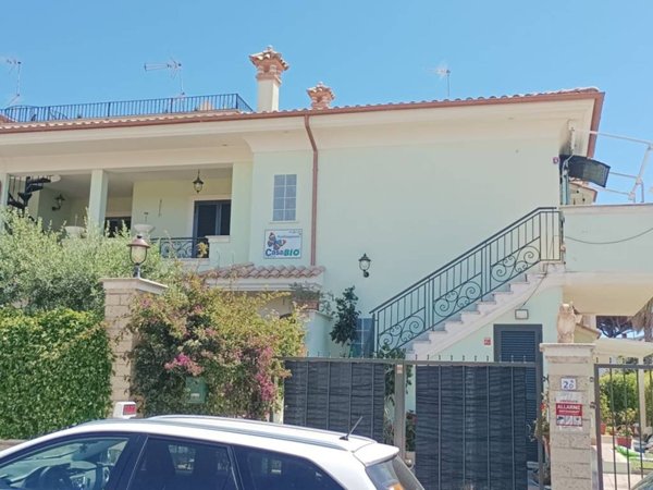 casa indipendente in vendita ad Anzio in zona Cincinnato