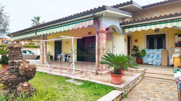 casa indipendente in vendita ad Anzio