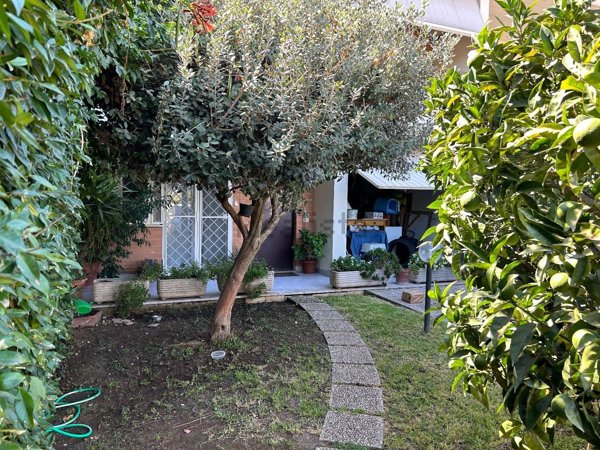 pentavano in vendita ad Anzio