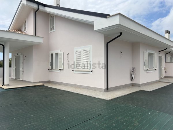 casa indipendente in vendita ad Anzio