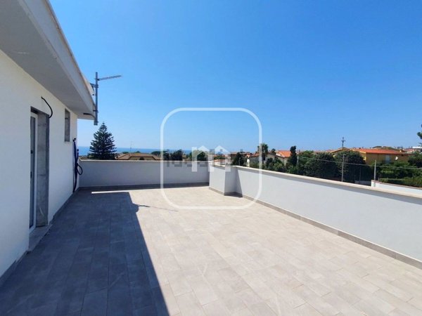 casa indipendente in vendita ad Anzio in zona Marechiaro