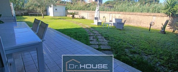 casa indipendente in vendita ad Anzio